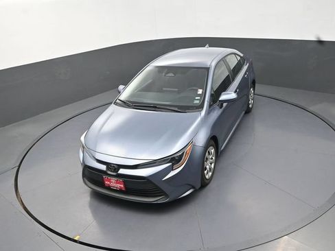 Used 2024 Toyota Corolla LE FWD image 24