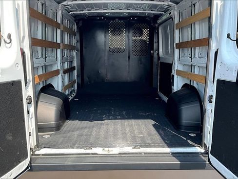 Used 2025 RAM ProMaster 2500 w/ U-Haul Equipment Group FWD image 7