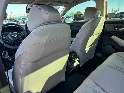 New 2025 Honda Accord SE image 14