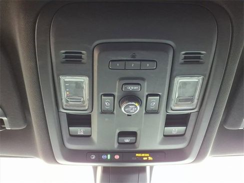 Used 2021 Chevrolet Tahoe High Country w/ Premium Package image 21