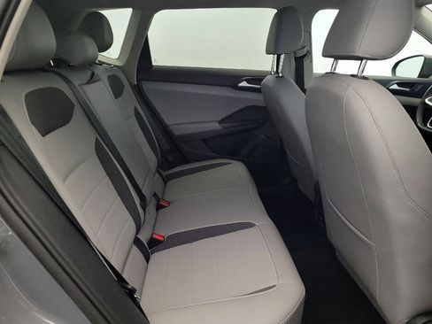 Used 2023 Volkswagen Taos SE FWD image 19