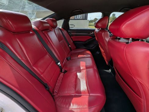Used 2018 Honda Accord Sport image 35