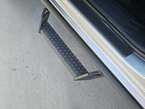 Used 2025 Toyota Tacoma SR5 image 20