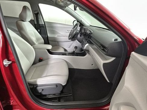 Used 2024 Hyundai Kona SEL FWD image 30