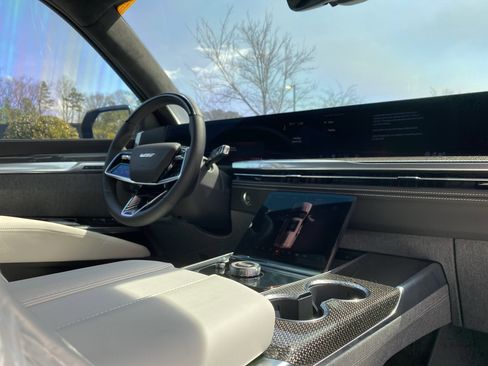 Used 2026 Cadillac Escalade V image 6