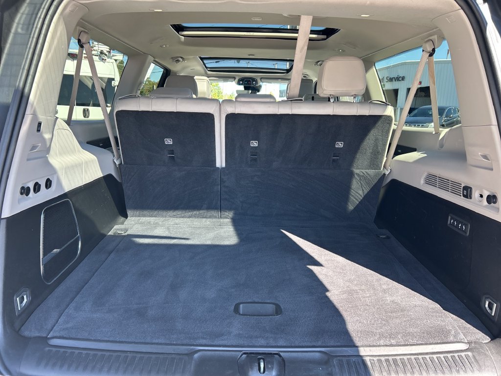 Used 2024 Jeep Wagoneer L 4WD w/ Premium Group I image 25