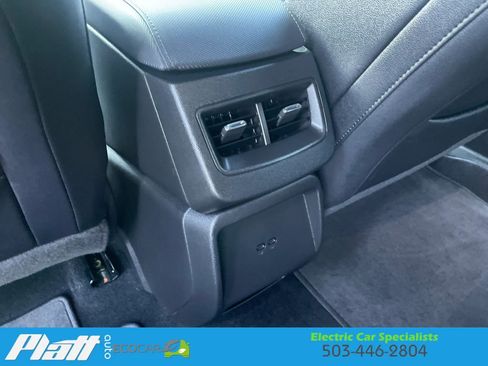 Used 2025 Chevrolet Equinox EV LT FWD image 39