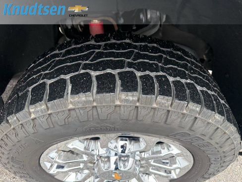 Used 2024 Chevrolet Silverado 3500 LTZ w/ LTZ Premium Package image 10