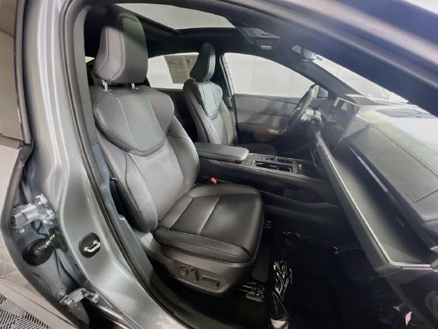 Used 2026 Lexus ES 350h w/ Convenience Package FWD image 30