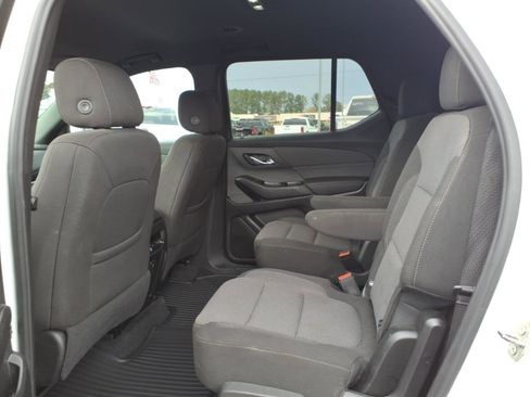 Used 2023 Chevrolet Traverse LT image 22