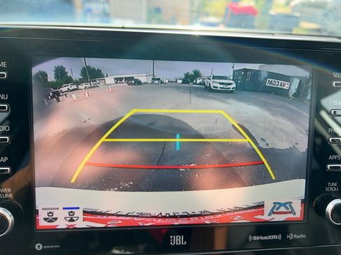 Used 2022 Toyota Camry XLE image 24