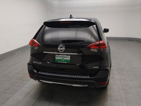 Used 2018 Nissan Rogue S image 7