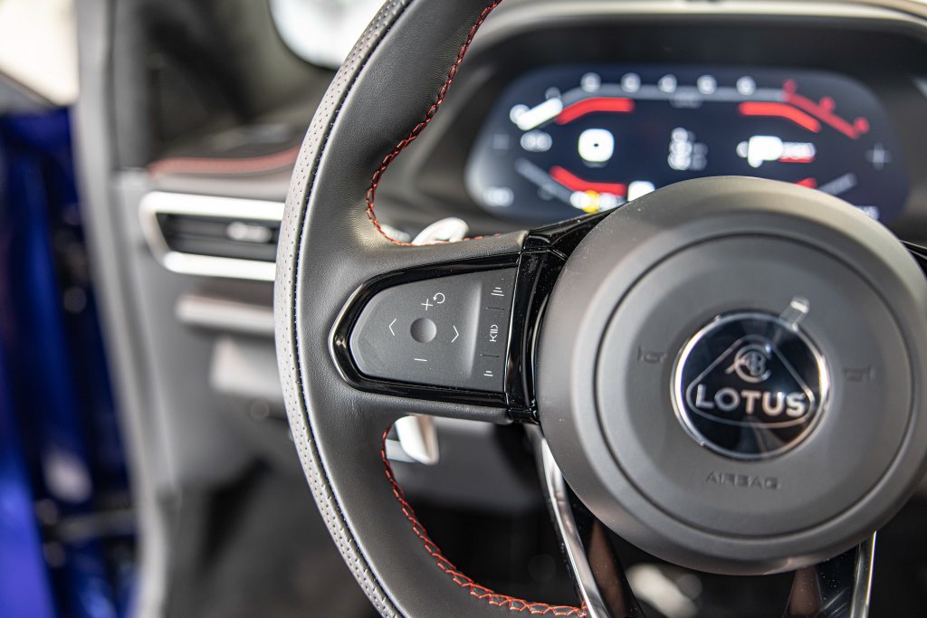 New 2026 Lotus Emira SE RWD image 21