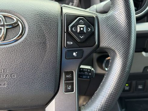 Used 2021 Toyota Tacoma TRD Sport w/ Technology Package RWD image 11