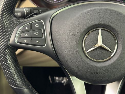 Used 2019 Mercedes-Benz GLC 350e 4MATIC w/ Premium Package image 20