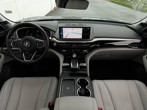 Used 2025 Acura MDX SH-AWD w/ Technology Package image 12