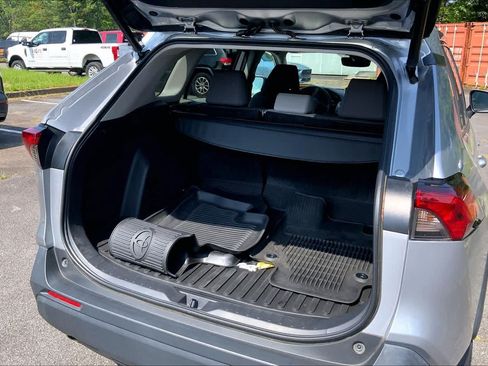 Used 2023 Toyota RAV4 XLE w/ Convenience Package FWD image 33