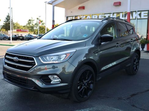 Used 2019 Ford Escape SE AWD/4WD image 1