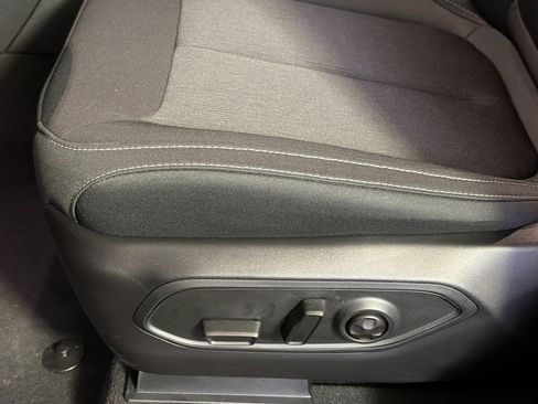 Used 2025 Jeep Grand Cherokee L Laredo image 12