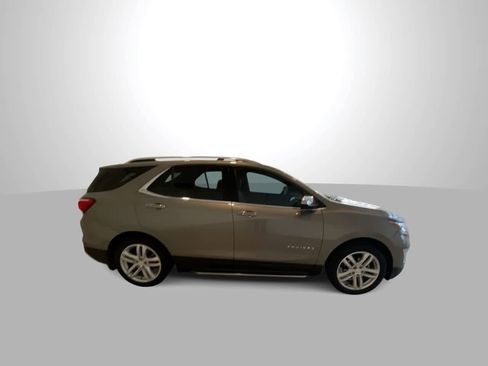 Used 2018 Chevrolet Equinox Premier image 9