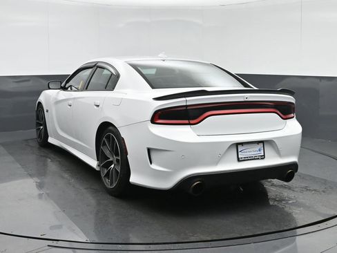Used 2016 Dodge Charger R/T Scat Pack image 5