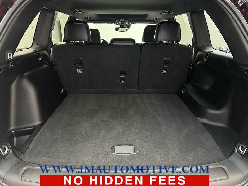 Used 2023 Jeep Grand Cherokee Altitude AWD/4WD image 17