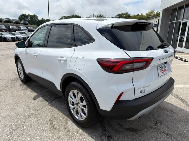 Used 2025 Ford Escape Active w/ Cold Weather Package AWD/4WD image 5