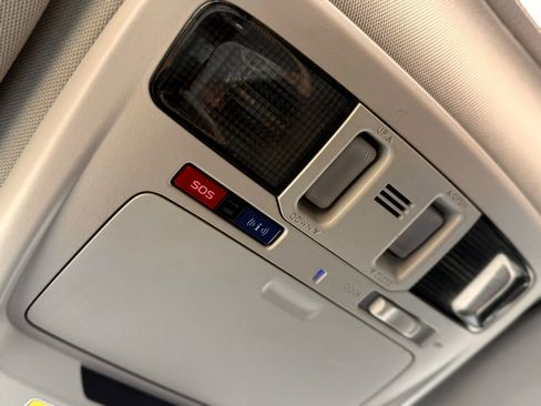 Used 2019 Subaru Outback 2.5i Limited w/ Popular Package #2 image 34