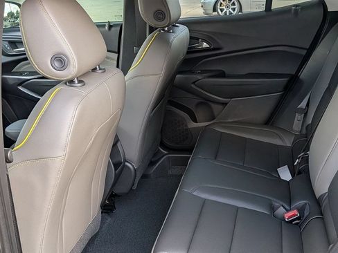 New 2026 Chevrolet Trax ACTIV w/ Driver Confidence Package FWD image 21