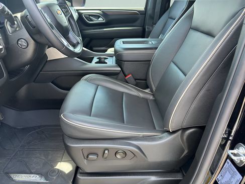 Used 2023 Chevrolet Tahoe Premier w/ Premium Package 2 AWD/4WD image 11