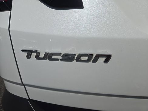 Used 2022 Hyundai Tucson SEL FWD image 11