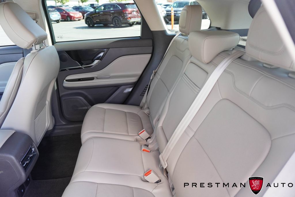 Used 2023 Lincoln Corsair Reserve w/ Equipment Group 201A AWD/4WD image 34