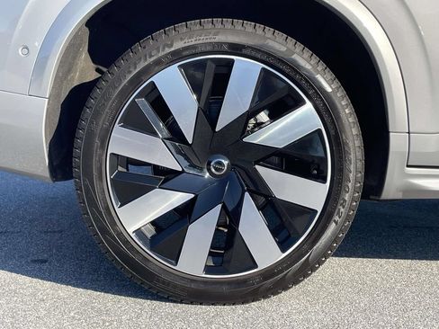 Used 2023 Volvo XC90 T8 Ultimate w/ Protection Package Premier AWD/4WD image 31