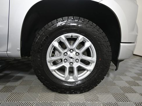 Used 2022 Chevrolet Silverado 1500 RST image 12