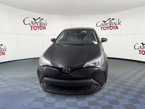 Used 2020 Toyota C-HR LE FWD image 6