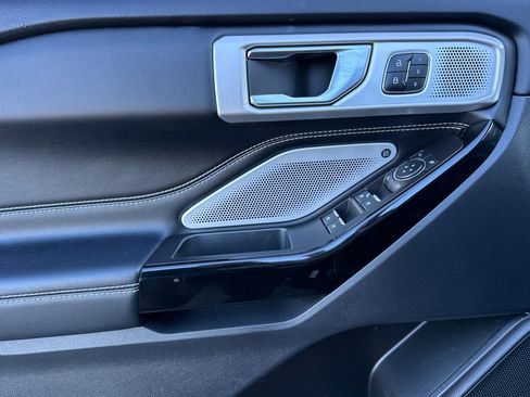 Used 2022 Ford Explorer ST w/ Equipment Group 401A image 10