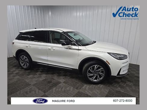 Used 2023 Lincoln Corsair AWD image 1