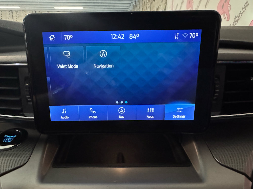 Used 2022 Ford Explorer XLT w/ Equipment Group 202A RWD image 29