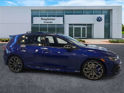 New 2026 Volkswagen Golf image 3