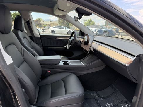 Used 2024 Tesla Model Y Performance AWD/4WD image 24