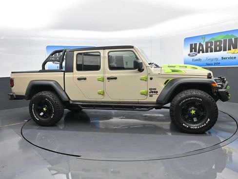 Used 2020 Jeep Gladiator Sport w/ Quick Order Package 24S AWD/4WD image 7