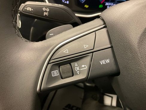 Used 2025 Audi Q3 2.0T Premium image 14