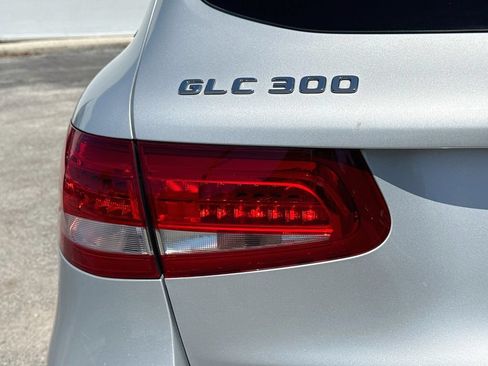 Used 2017 Mercedes-Benz GLC 300 image 9
