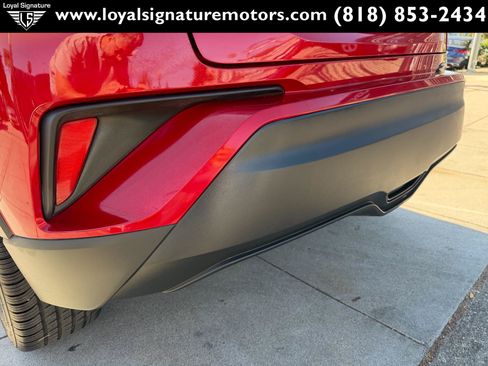 Used 2020 Toyota C-HR XLE FWD image 8