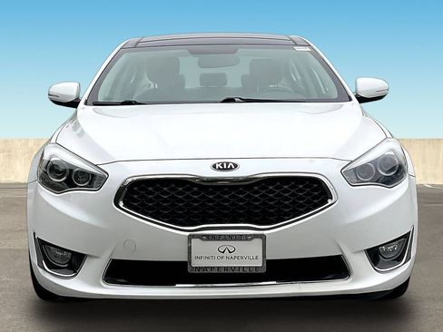 Used 2015 Kia Cadenza Premium w/ Luxury Package FWD image 2