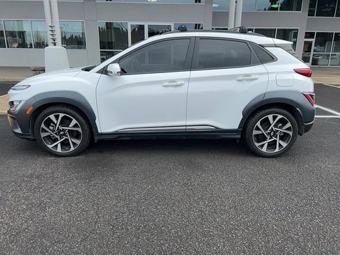 Used 2023 Hyundai Kona Limited image 9