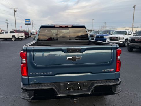 Used 2024 Chevrolet Silverado 1500 ZR2 w/ Technology Package image 6
