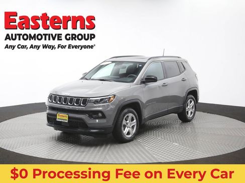 Used 2023 Jeep Compass Latitude w/ Sun and Sound Group AWD/4WD image 57