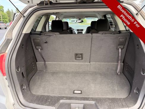 Used 2012 Chevrolet Traverse LT w/ All-Star Edition FWD image 27