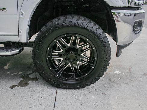 Used 2024 RAM 2500 Big Horn image 13